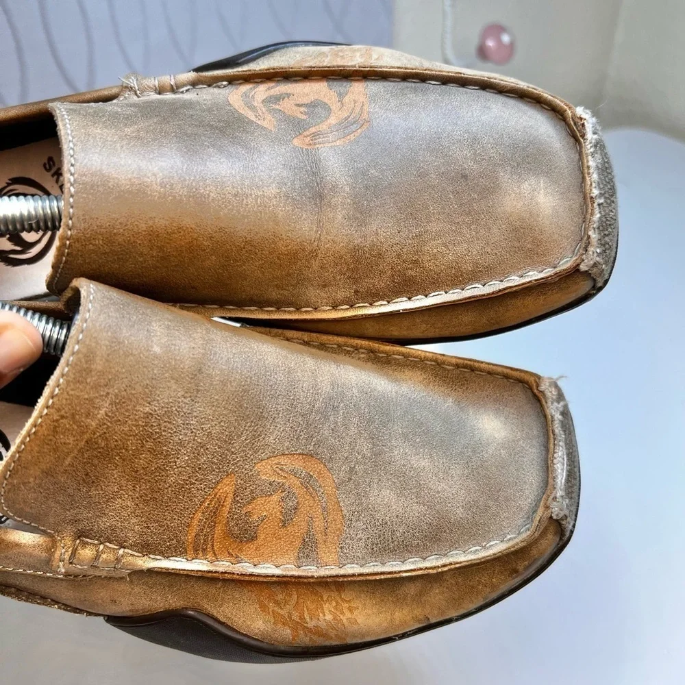 Skechers Men’s Socks Suck Dragon Brown Driving Loafers Size 8.5